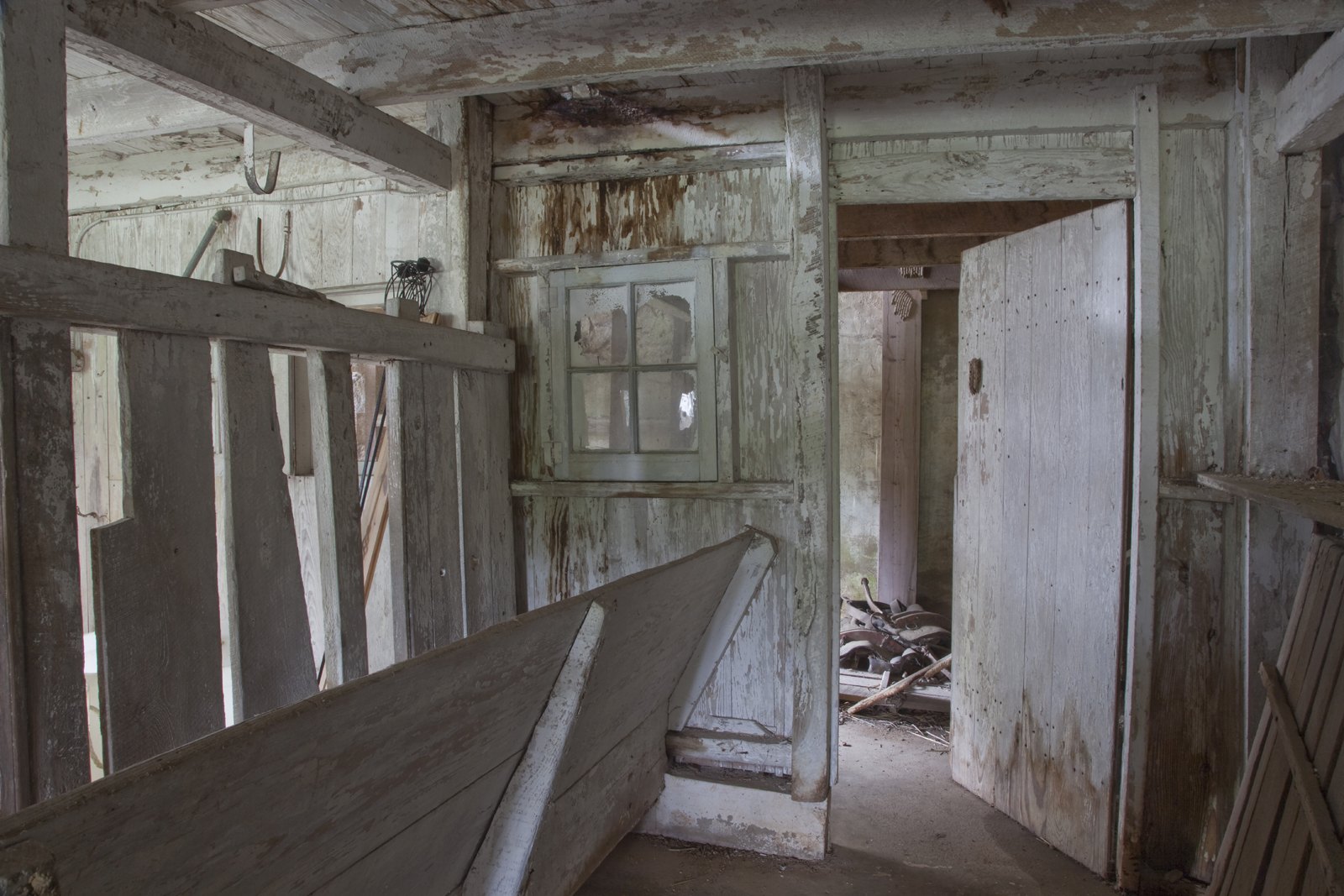 Urban Archeology & Modern Ruins — Oatlands