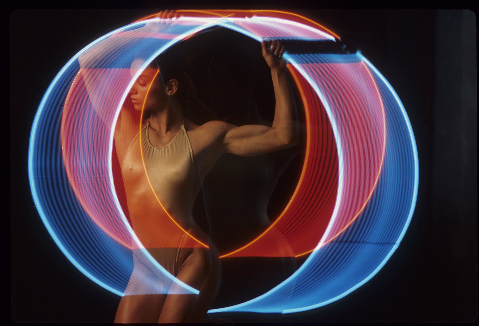 GLADYS NEON II